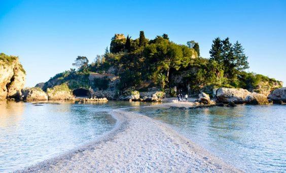 Casa Le Maioliche Apartment Giardini Naxos Ngoại thất bức ảnh